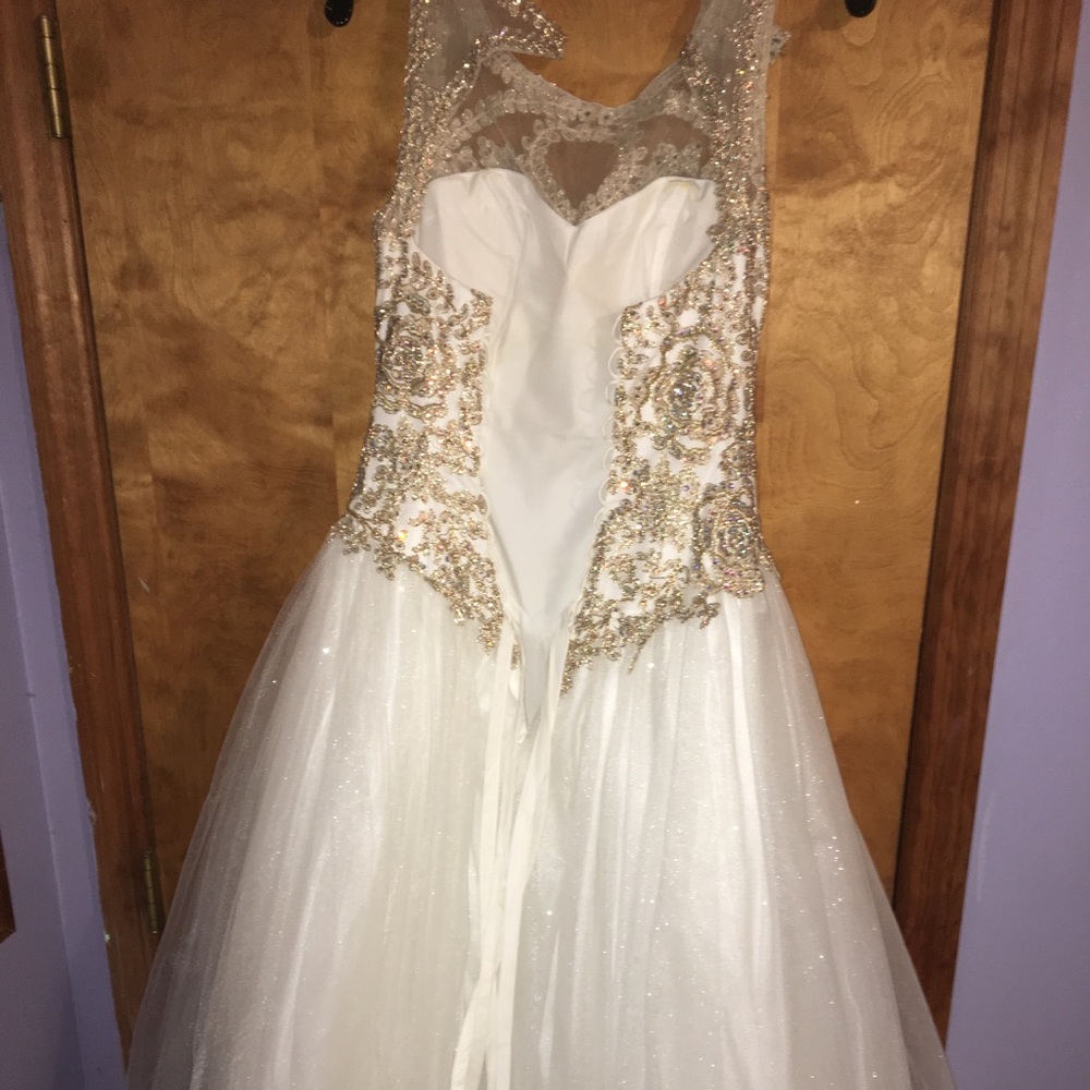 Prom dress